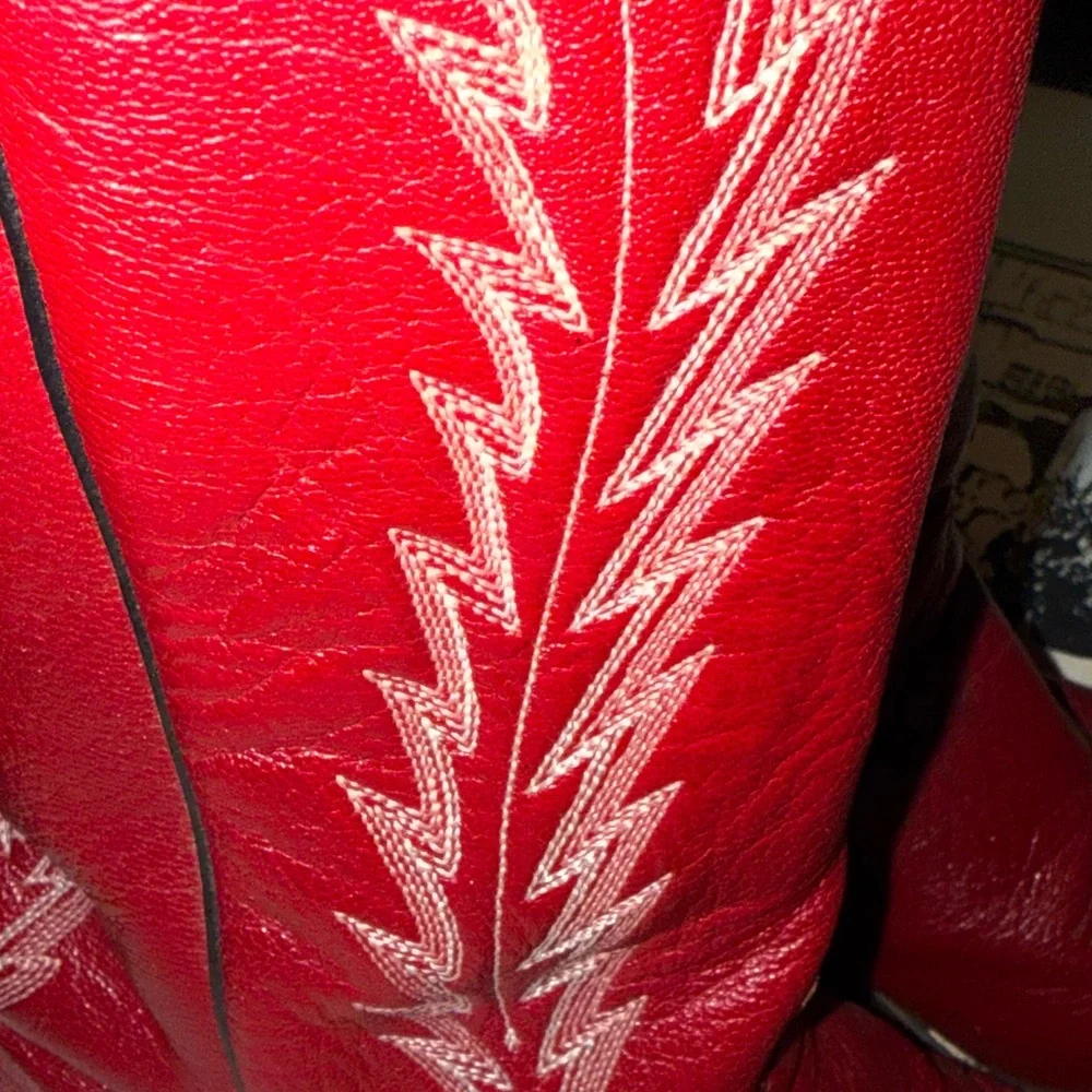 Vintage ladies’ red cowboy boots size 7.5 - Picture 2 of 6